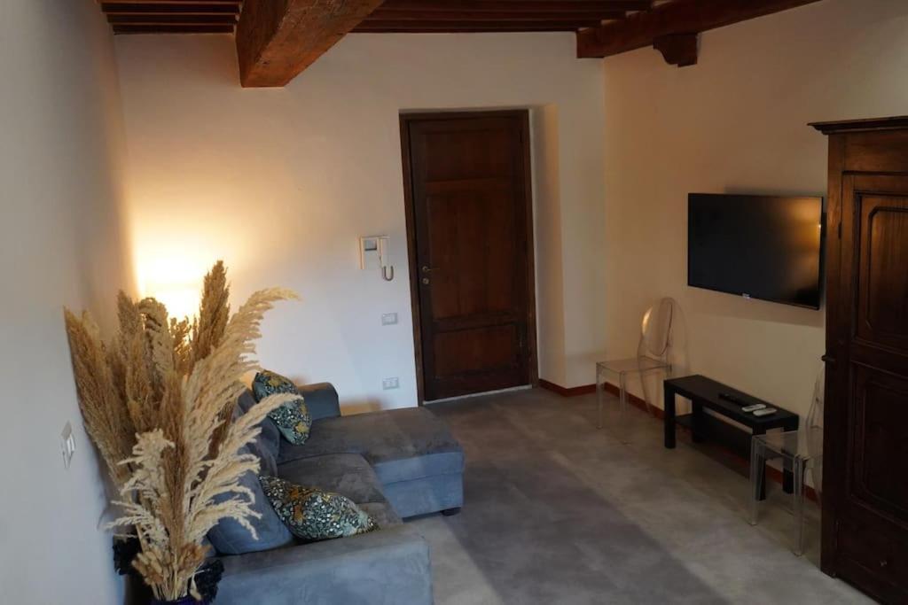 Apartamento Loft Moderno Ubicato Nel Centro Storico Di Lucca Exterior foto